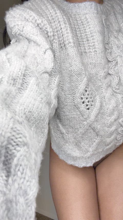 Come taste my Latin pussy