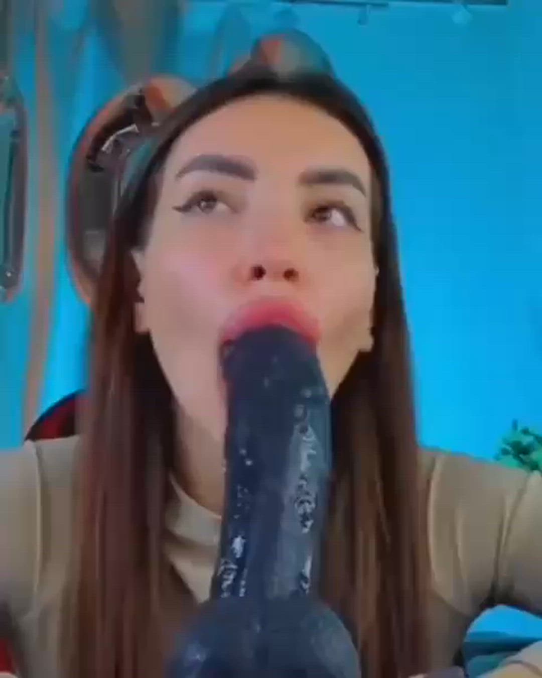 Dildo, Latina, NSFW, blowjobs, cam-girls, girls-finishing-the-job