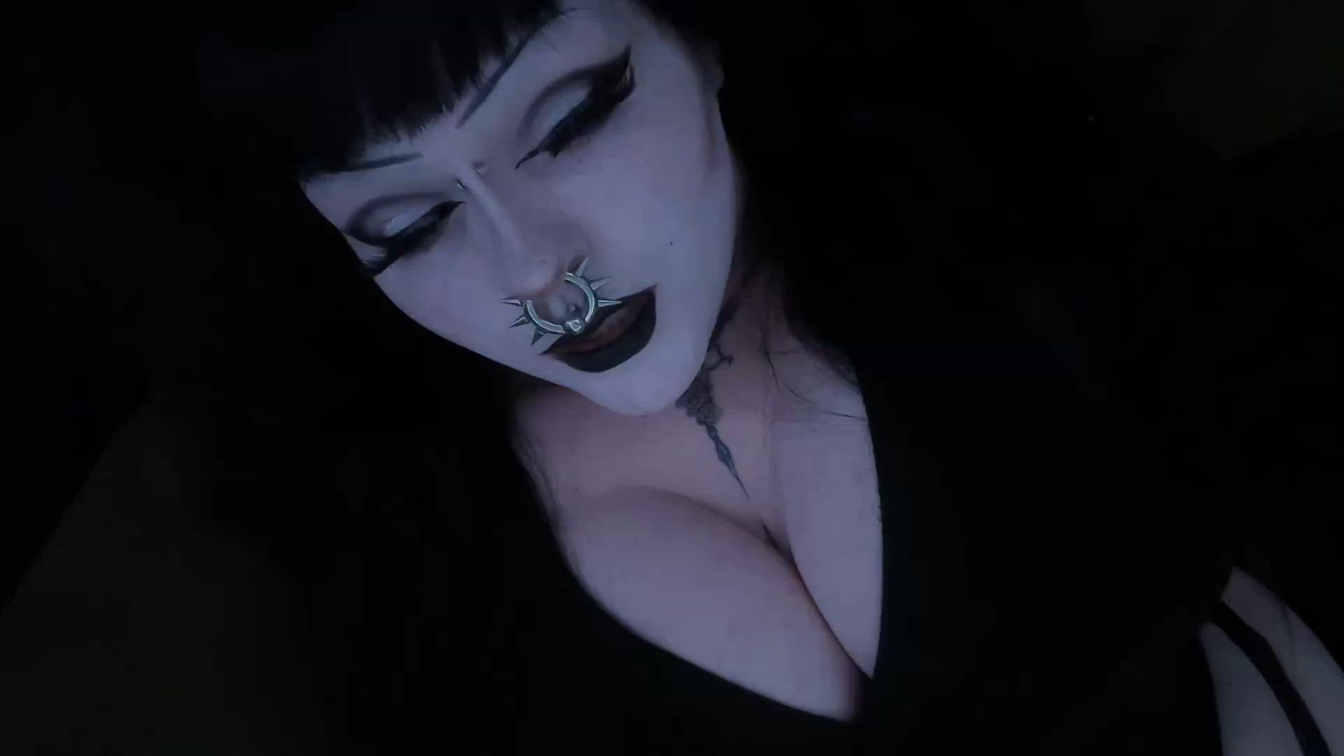 yes, they are as soft as they look! patiently waiting to get groped 🖤⛓️