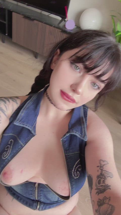 Playing with tiddies is recommended