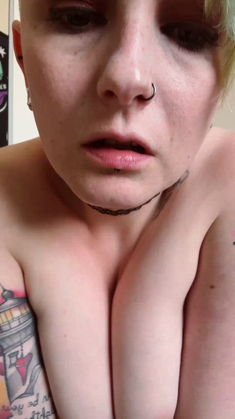 give this emo a taste