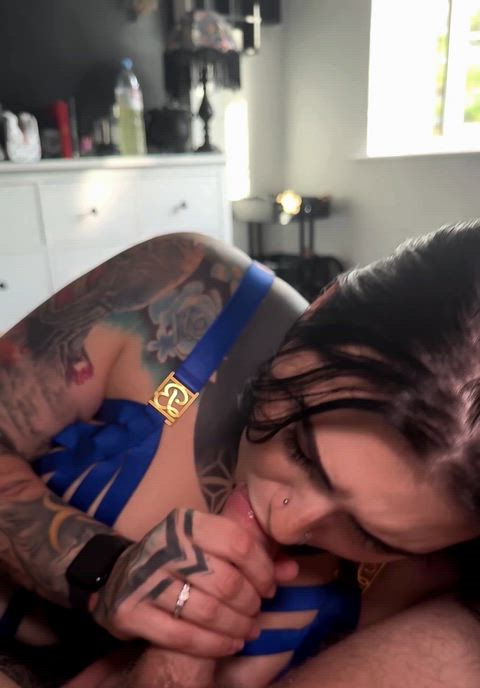 How old was you when you got your first Blowjob?
