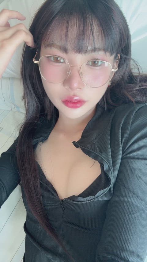 Soft presence unmistakable