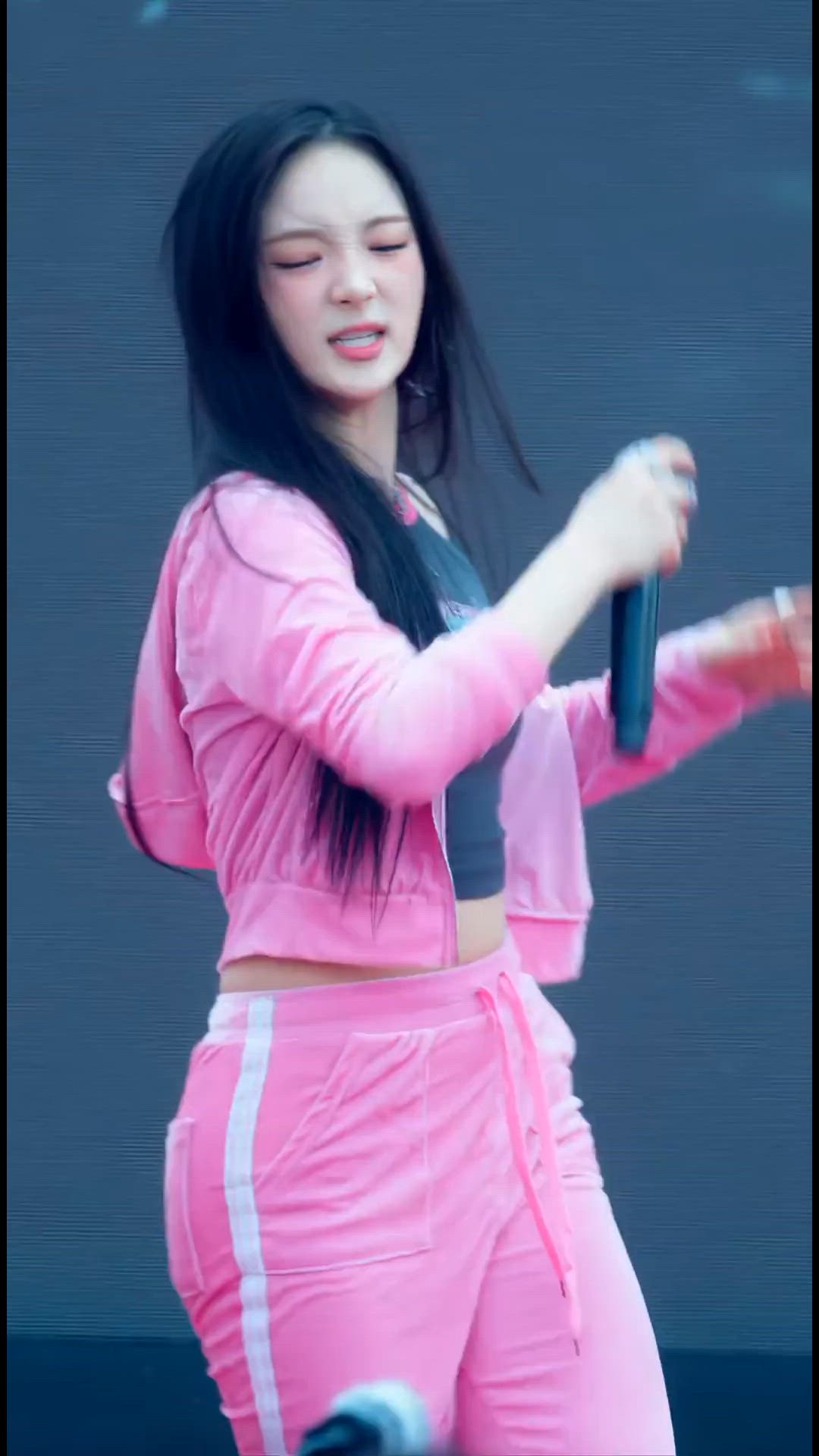 E.Ji
