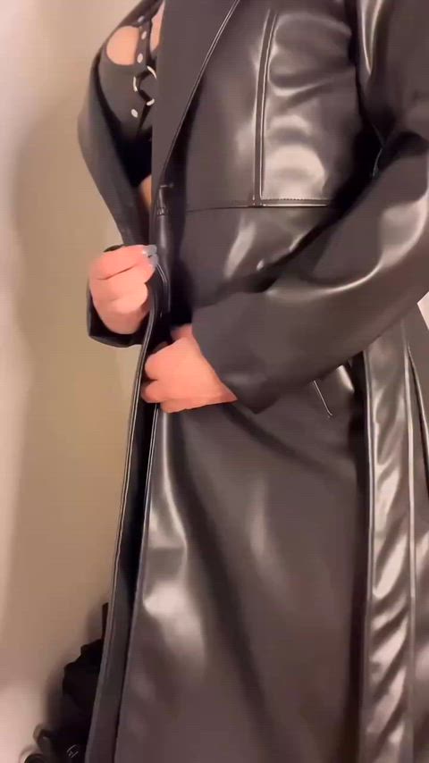 Be a good boy and I might let you play ;)