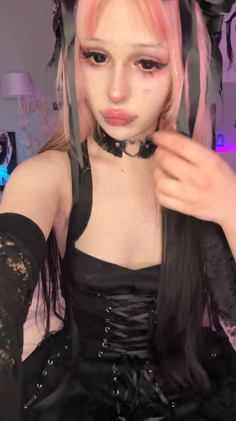 Follow the dark mage's mouth