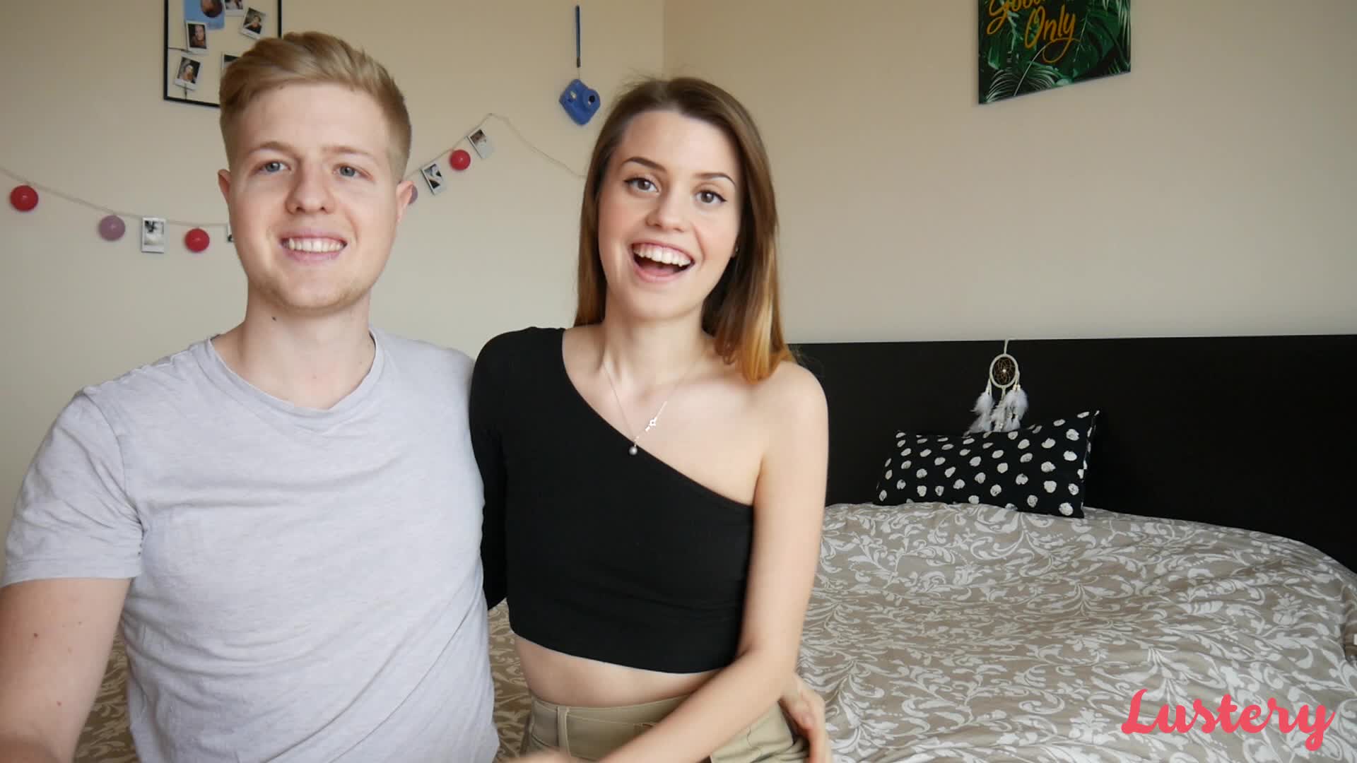 Jamie & Nico - 590 - Bedroom Eyes