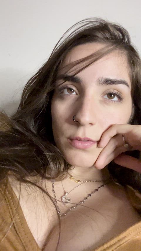 My pussy is waiting for you papi