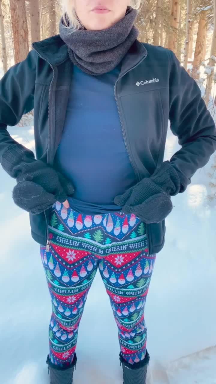 It snowed, so of course I had to run outside and flash these titties! ❄️
