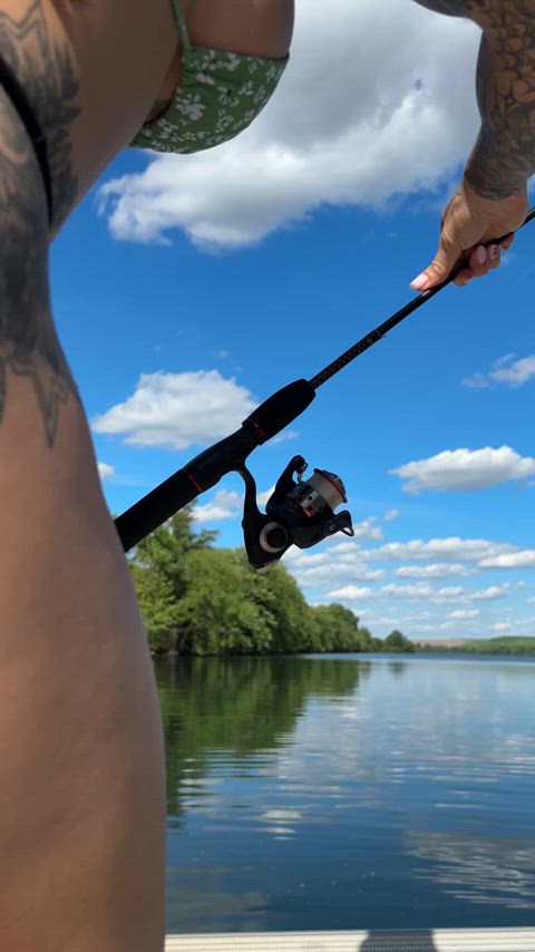 Pissing while I fish :)