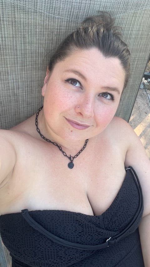 Come join me in the hot tub