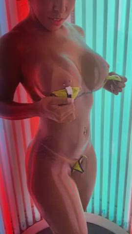 Good tan lines?