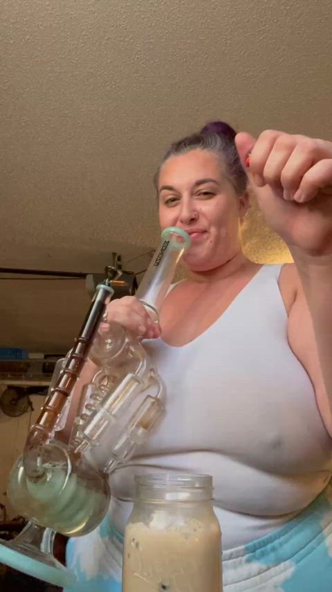 MoistPiercingUnicorn thumbnail