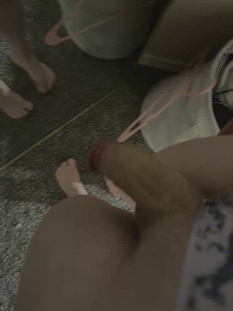 Are there any straight guys who wanna suck my girlcock?