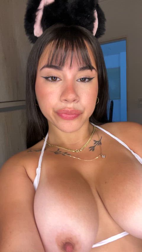 Giving you my spit to lick is a turn on for me