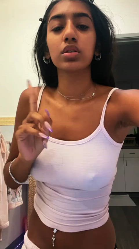 Love Amiras fat tits and hard nipples