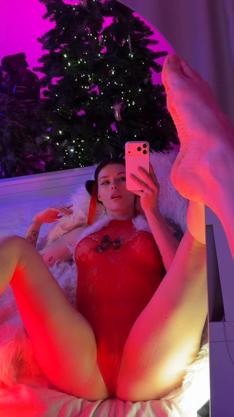 I need a guy who won't hate this pussy