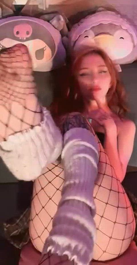 come get nasty with my feets