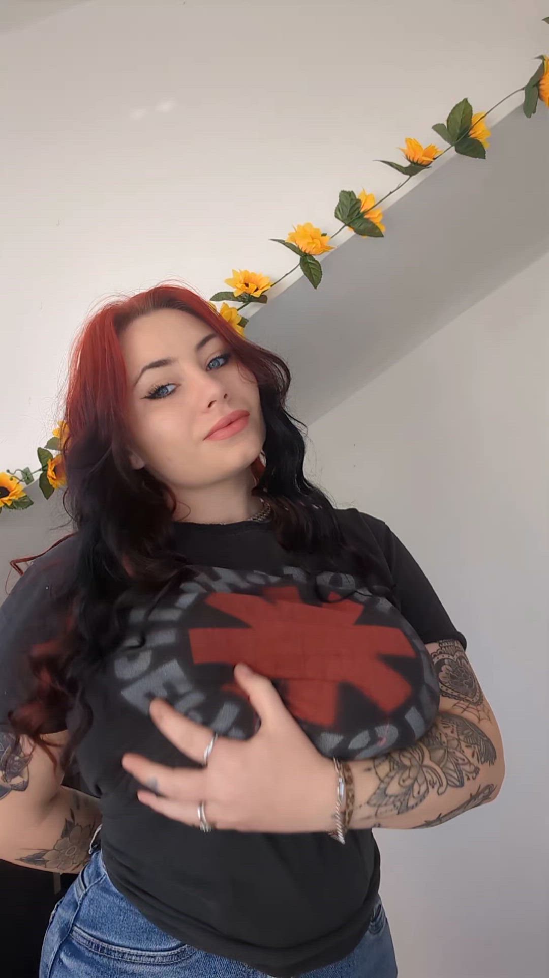 Team no bra