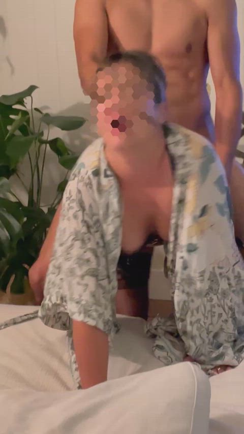 Met this couple at the bar - hubby wanted to record his wife get slutted out