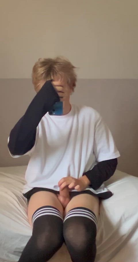 Can someone give me a helping hand ? ;3
