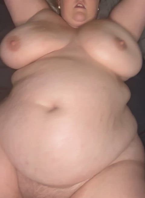 I wanna feel you thrust your cock inside and make body jiggle like this 😩😩