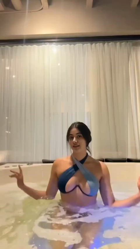 I love undress dance