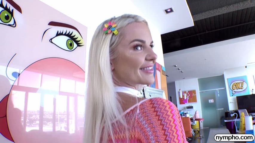 Slimthick Vic Walking