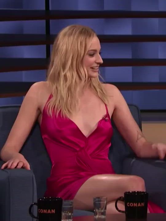 Celebrity Cute Sophie Turner Porn GIF by redbledcom