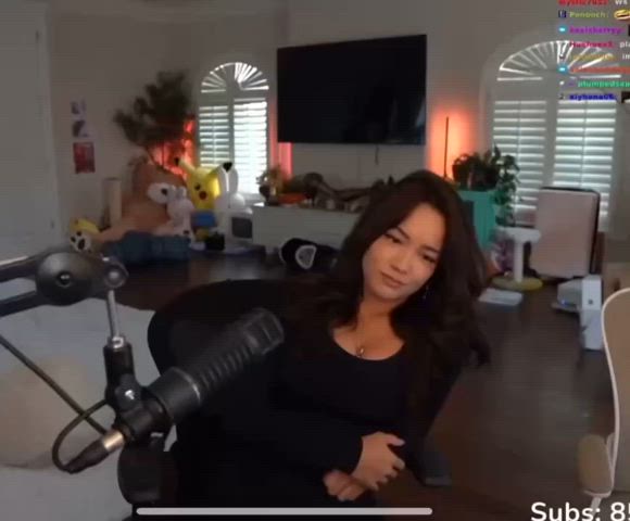 Big Tits Bouncing Tits Huge Tits Natural Tits Tits Porn GIF by xhsjsndnxjxnc