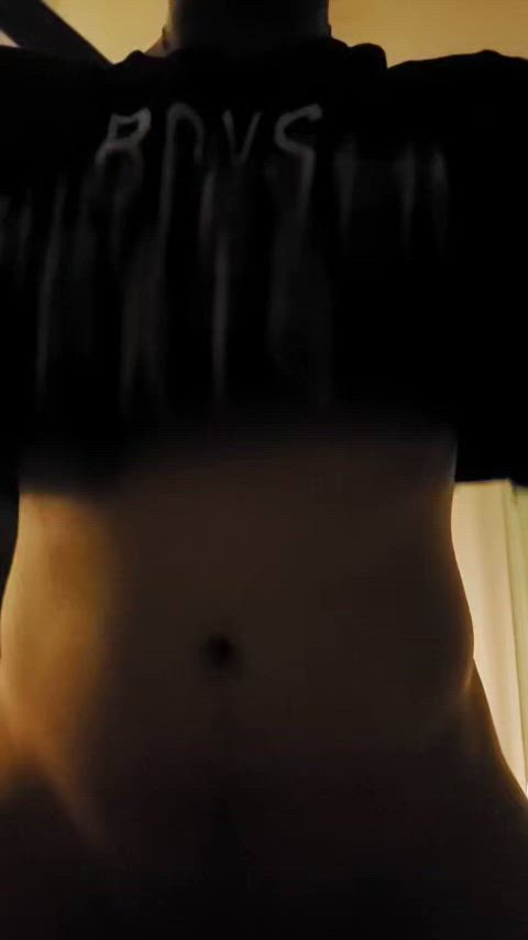 My gf squirts on my big dick everytime