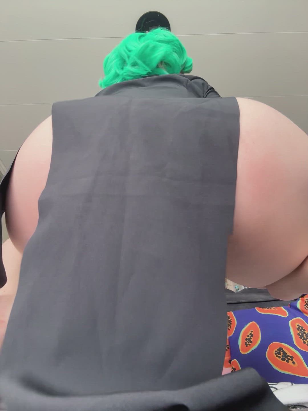 Ever ate ass from behind [F]