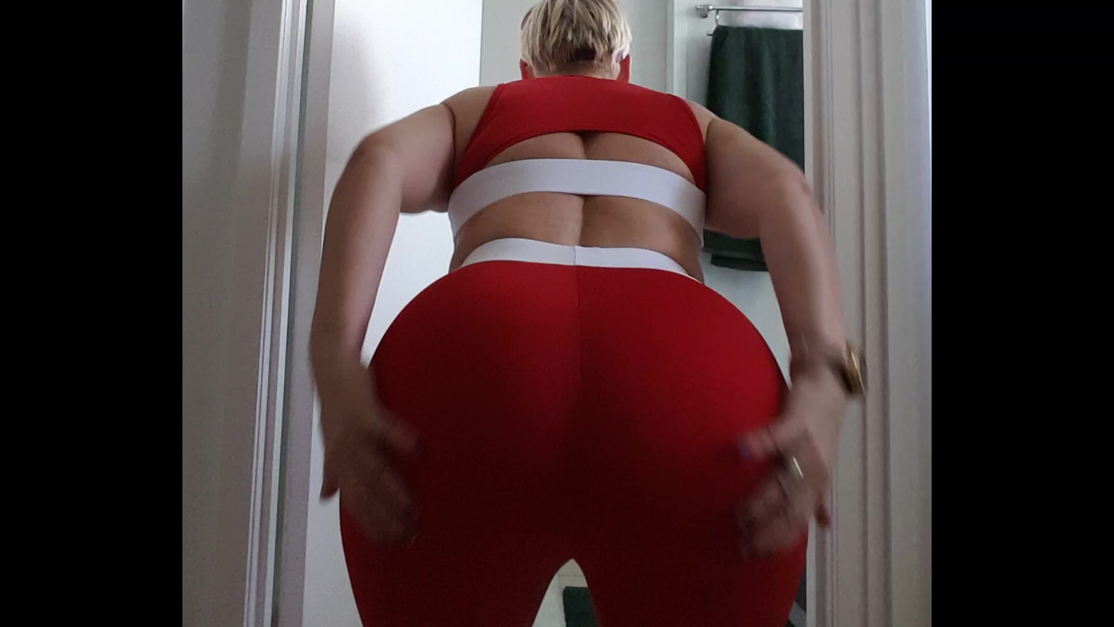 Showing off my fat butt after doing my home workout 😉 xx 55yo 🇦🇺