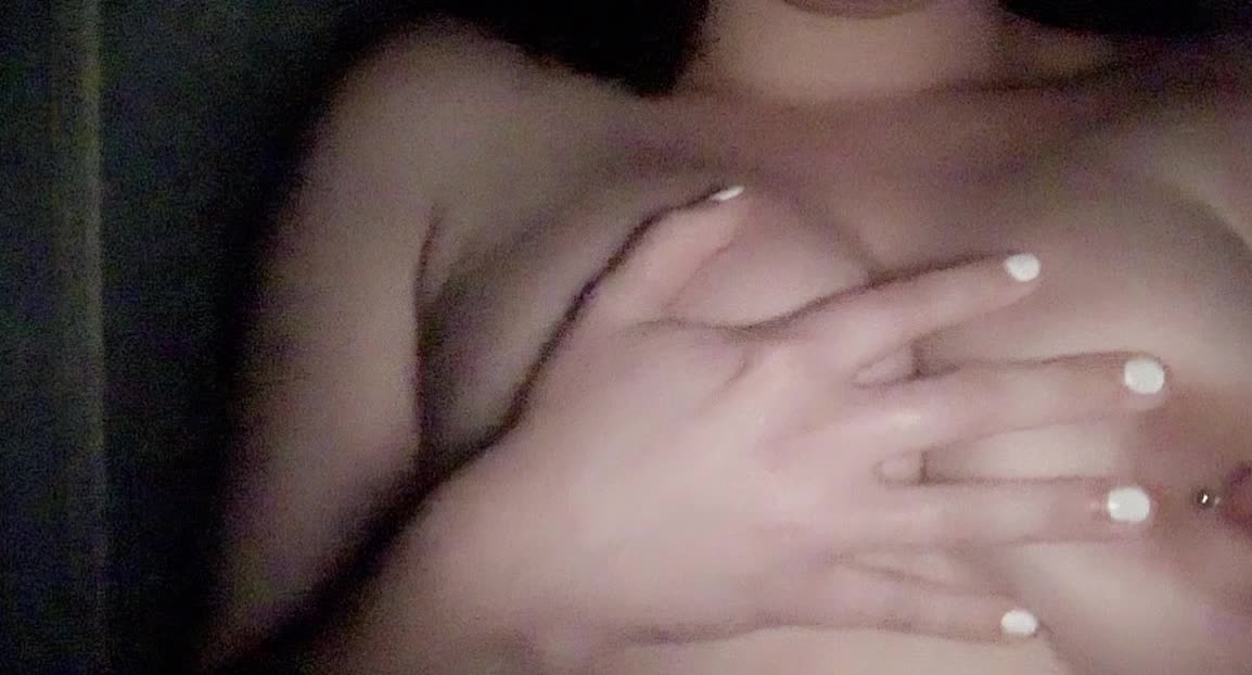 irst post here 😘