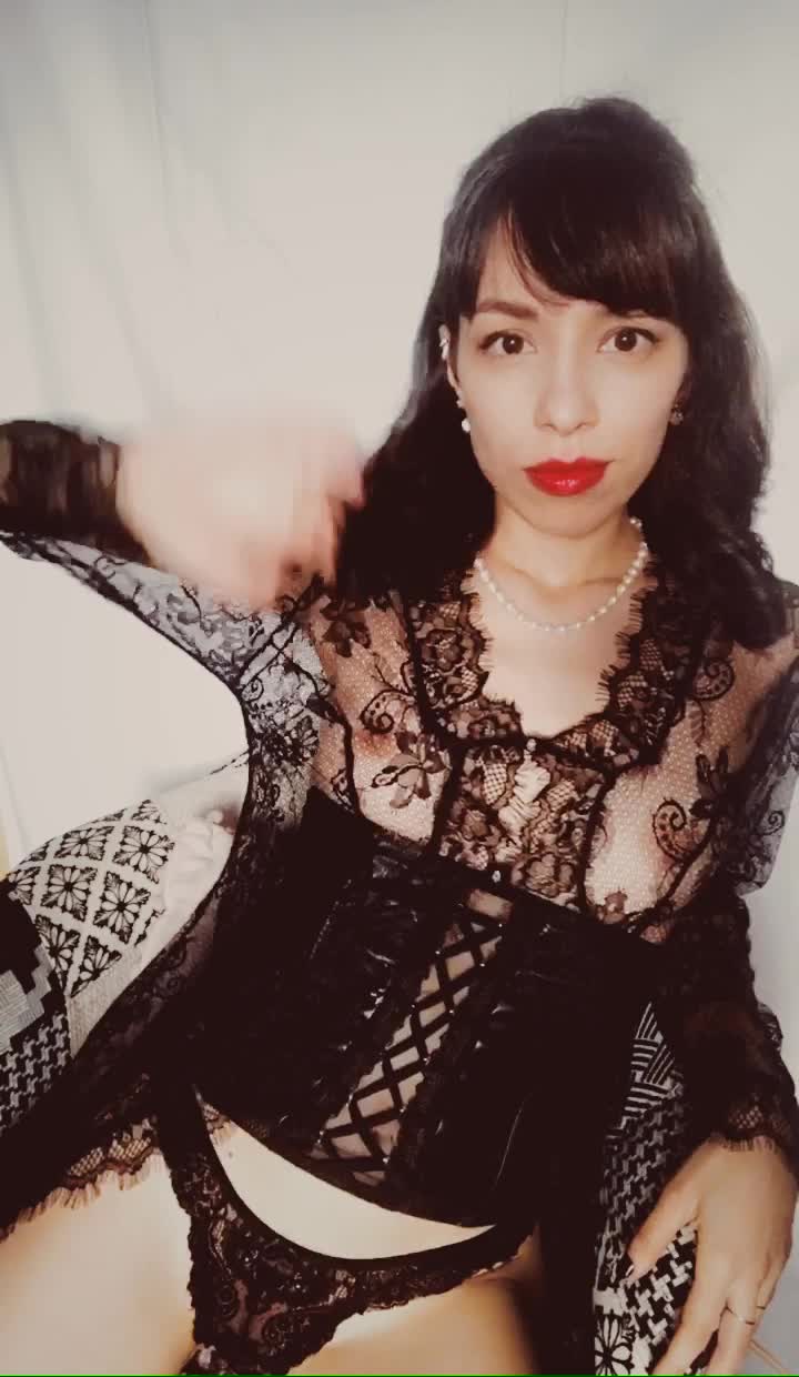 Lingeries sometimes look better on the floor...