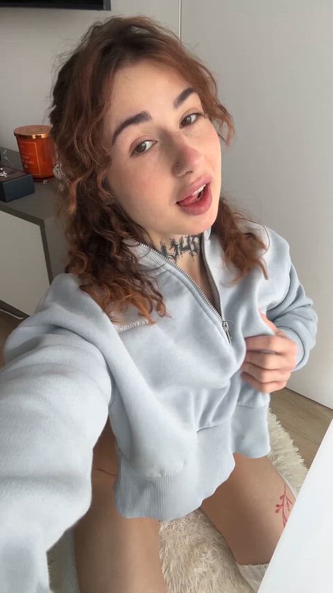 Amateur Babe Cute Porn GIF by curlypollyy