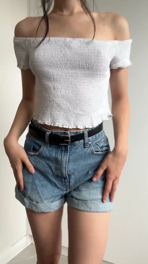 I wear my birthday suit the best.