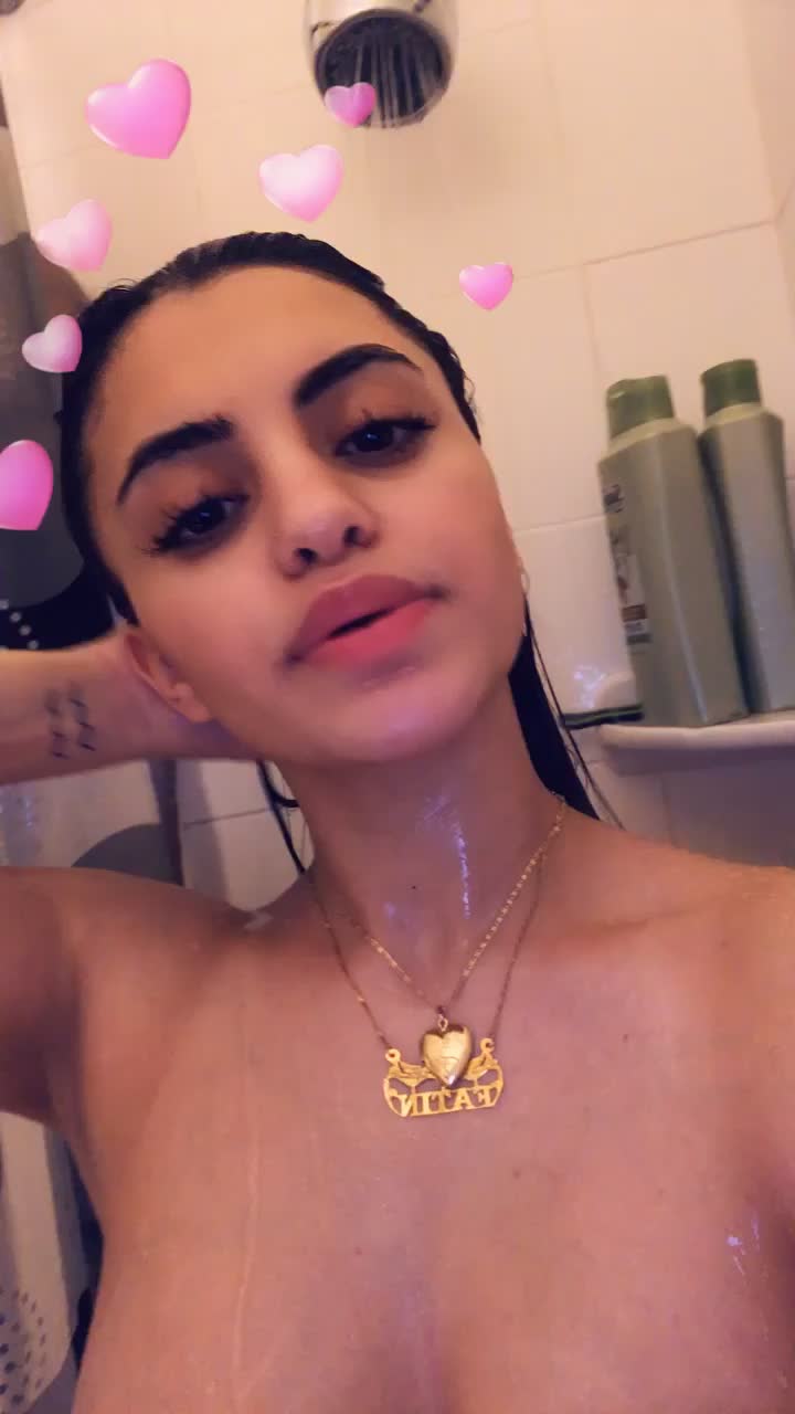I hate showering alone 🙁😉🥰
