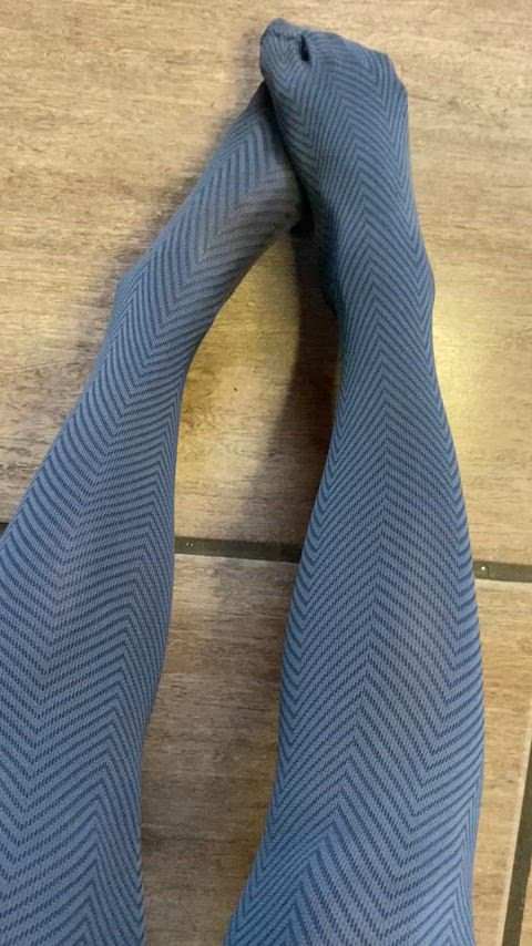 Whenever I wear pantyhose I always want a man to rip them off, it would be a good plan for Friday, do you agree?