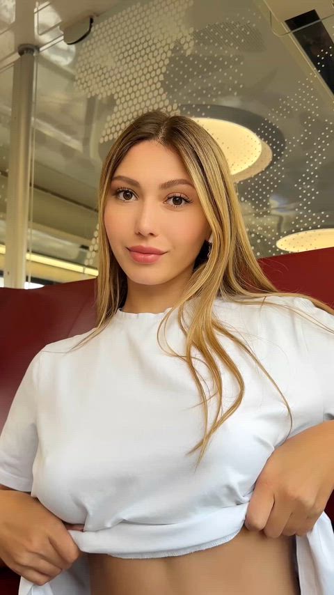 I like showing my boobs in train