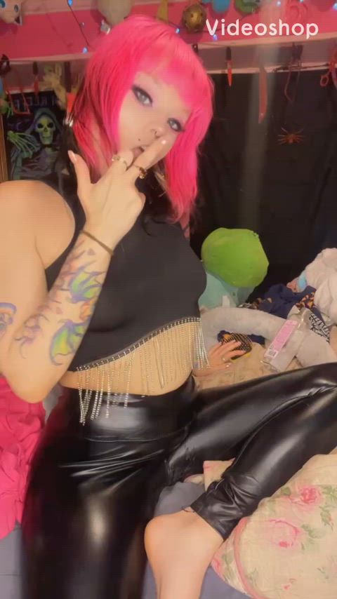 You’re addicted to Goddess, betas. 🖕Let me consume you. Size Queen who loves to do [rate]s Order a custom [vid] and watch my creativity flow! Brutal [dom] but also enjoy gentle mommy [dom] See for yourself why I have almost 200 reviews 🤭 Telegram/laceylustful READ MENU