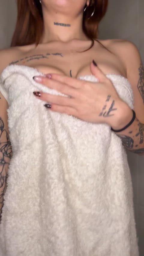 towel titty reveal