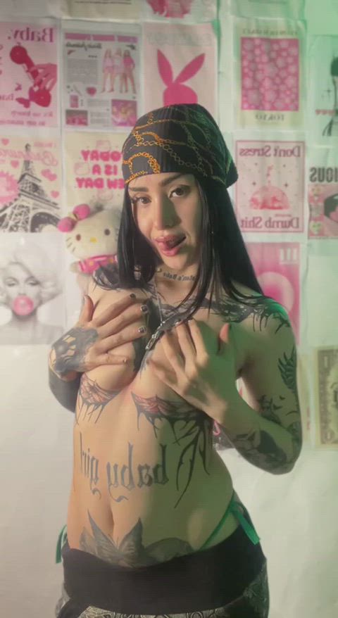 tell me I’m a good girl…