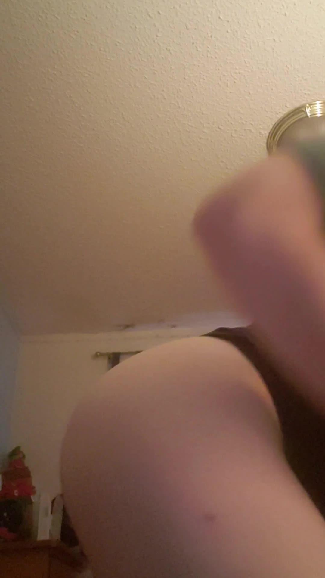 My ass is just stupidly jiggly 😮