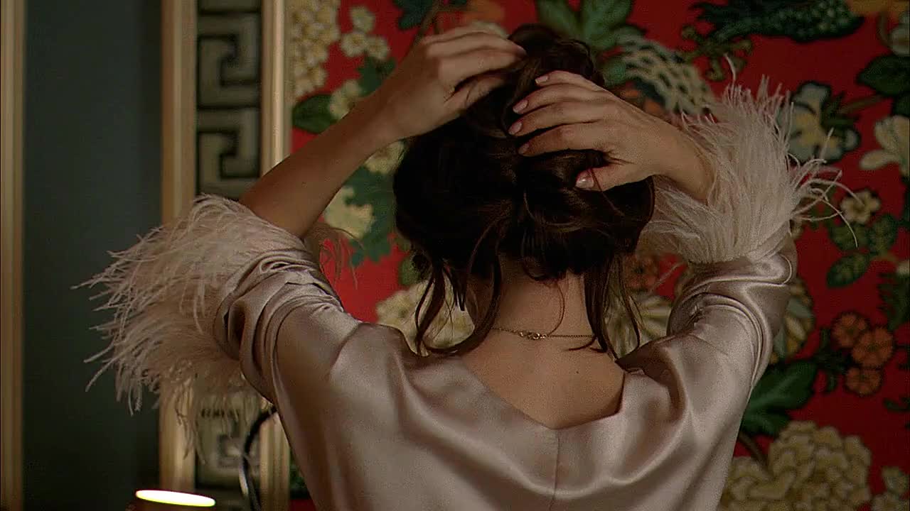 Gorgeous Valentina Cervi In True Blood