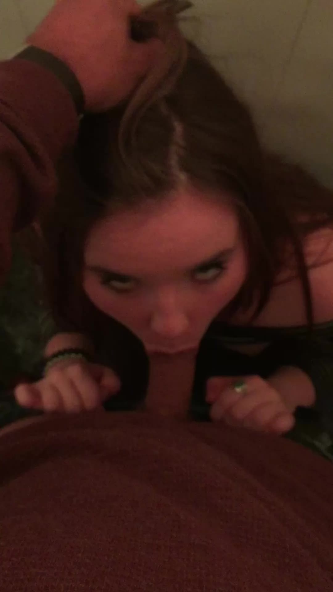 Sexy Girlfriend Can't Wait 'Till Home