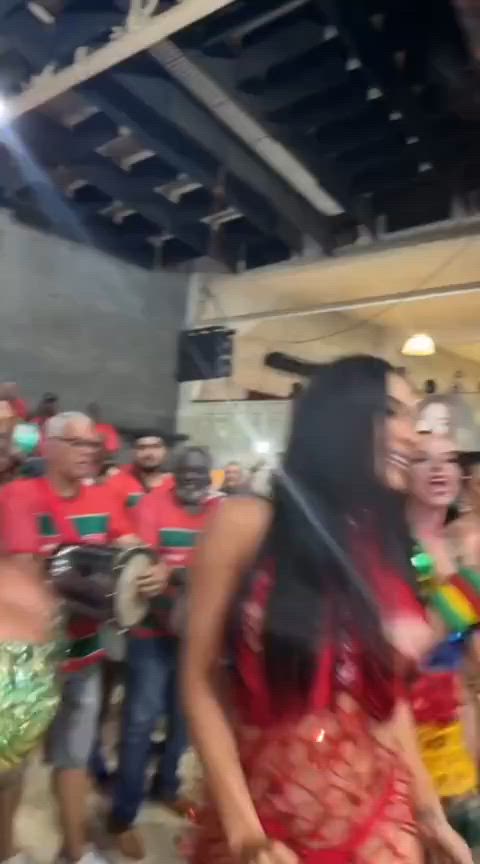 Isabelle Nogueira (@isabelle.nogueira)