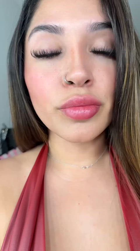 Love to feel leather with my tits