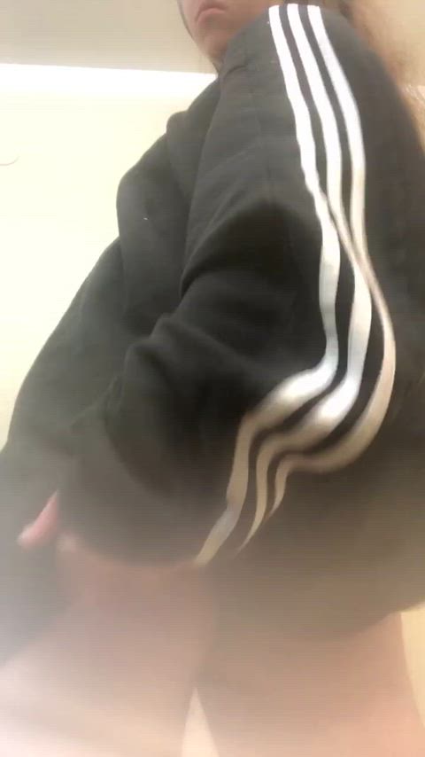 19 [661] m4m, I want a cutie to feel up on my cheeks