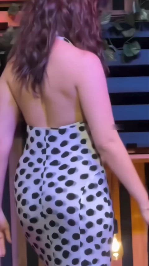 Tamanna Bhatia shakey back